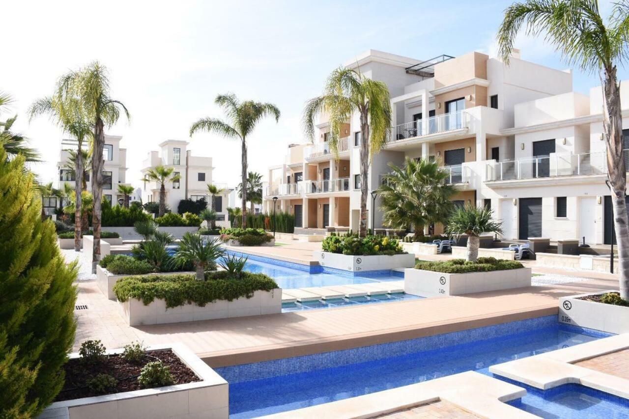 La Zenia Beach Bungalow Otel Orihuela Dış mekan fotoğraf