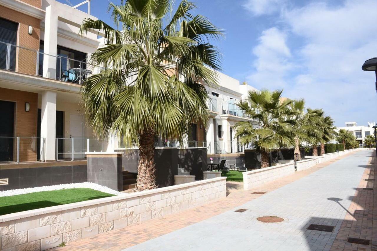 La Zenia Beach Bungalow Otel Orihuela Dış mekan fotoğraf